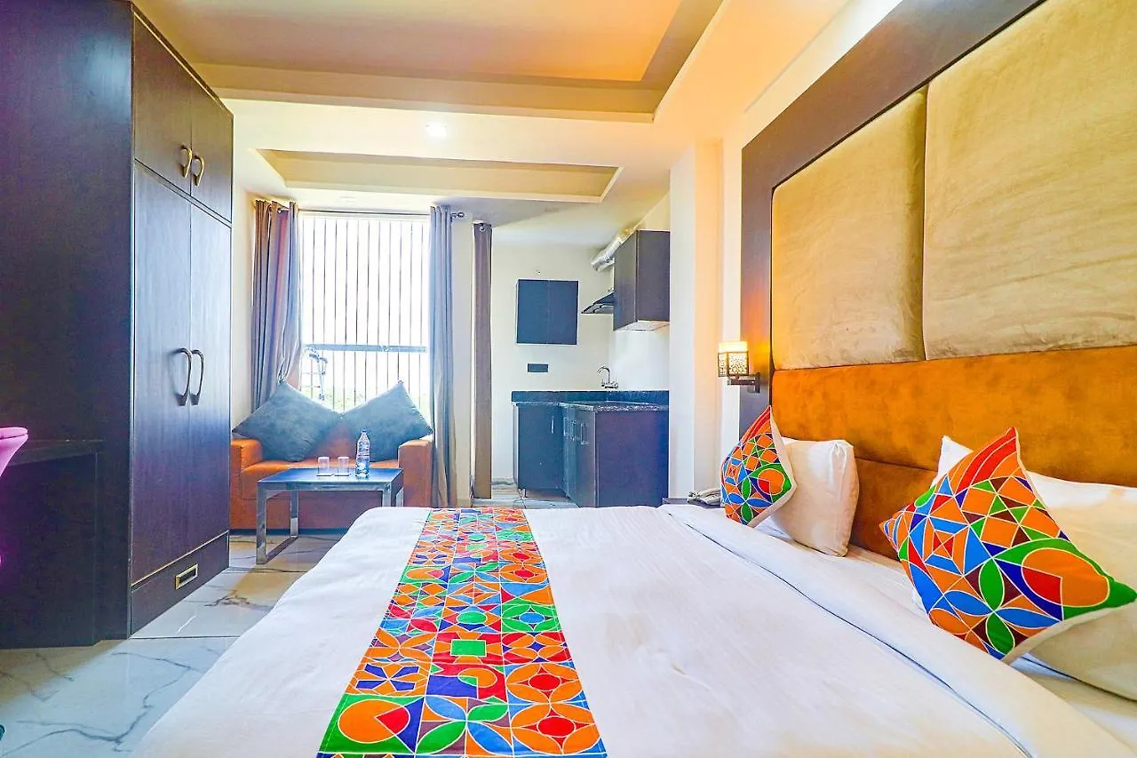 Fabhotel Kiara The Private Suites Gurgaon 3*, Delhi (National Capital Territory of India)